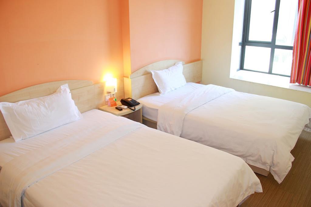 7Days Inn Yueyang East Maoling Pedestrain Street المظهر الخارجي الصورة